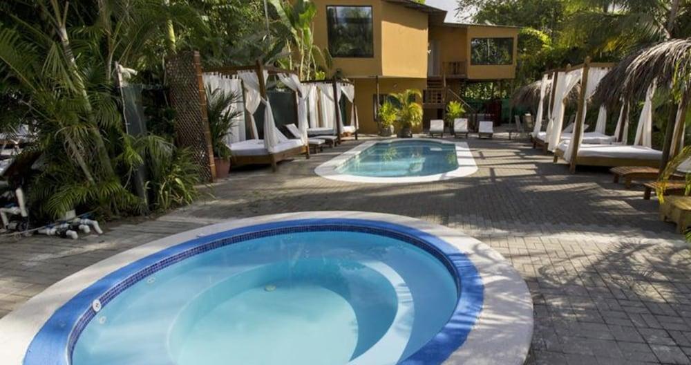 Copacabana Hotel And Suites (Adults Only) Хако Экстерьер фото